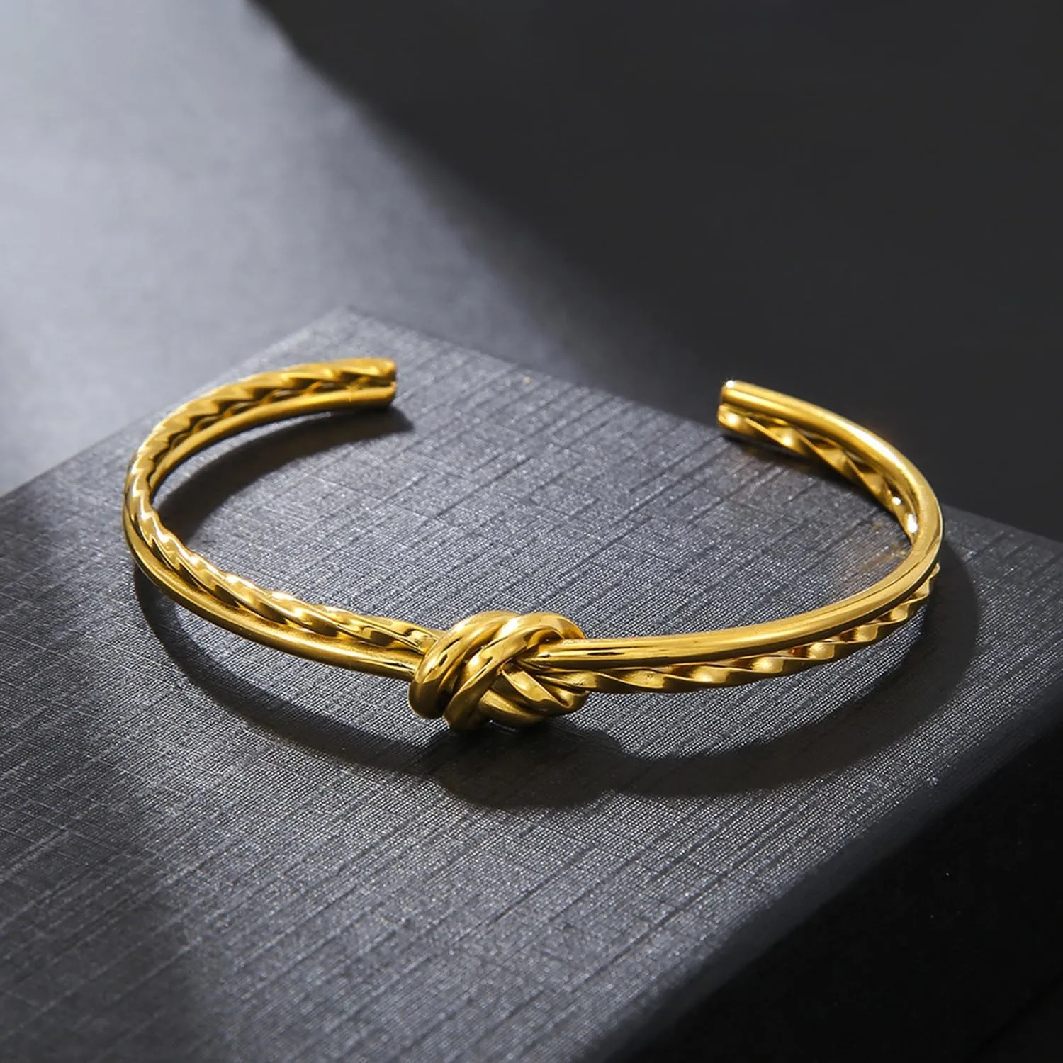 Cable Bracelets for Women Gold Knot Bracelets Two Tone Bracelets for Women Mixed Metal Bracelet Designer Dupes Gold and Silver Bracelet Dainty Gold Bracelet