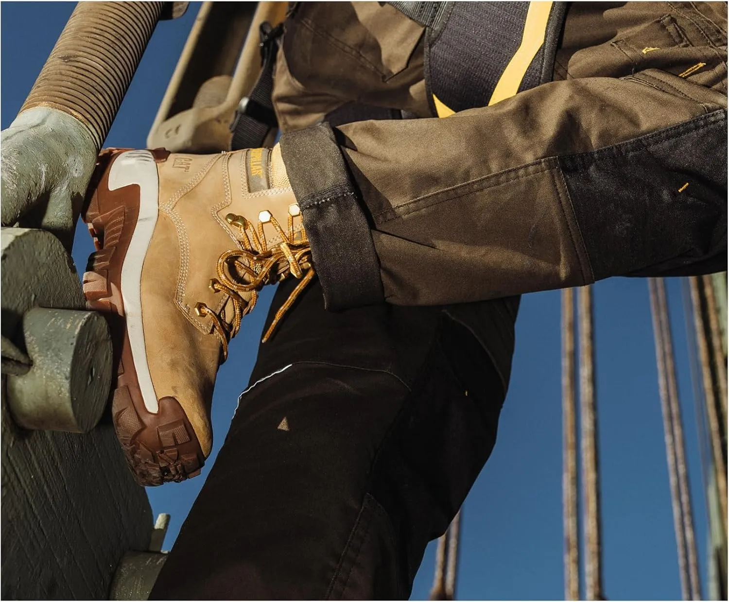 Cat Footwear Men's Invader Hi Steel Toe Construction Boot