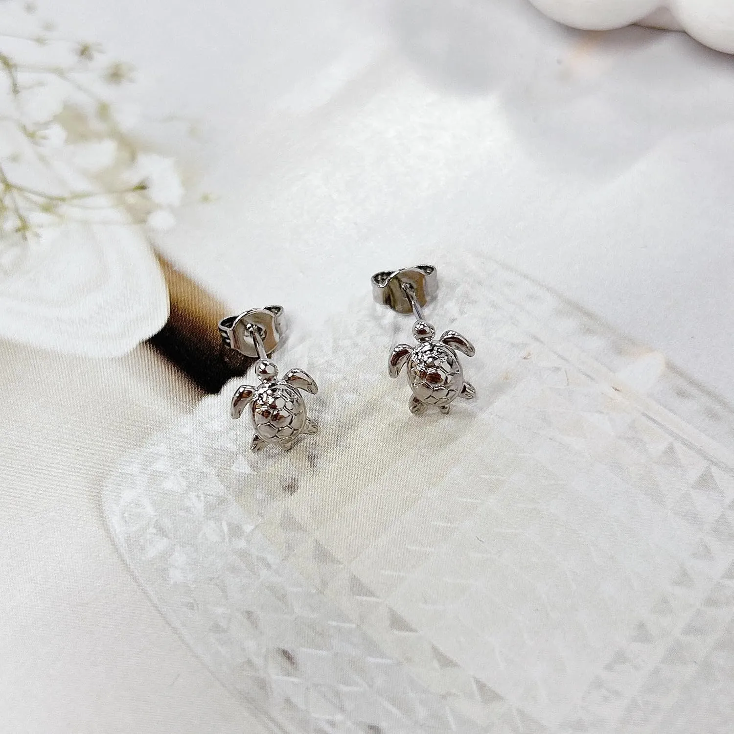 Cute Sea Turtle Stud Small Earrings Polished Mini Tortoise Cartilage Tragus Tiny Studs Good Luck Animal Ocean Vacation Summer Beach Hawaii Minimalist Jewelry for Women Wife Mom Girlfriend