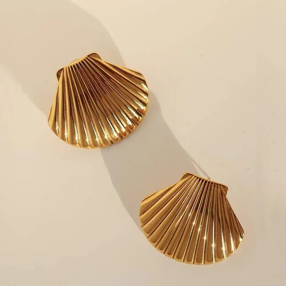 Gold Shell Drop Earrings for Women Seashell Dangle Earrings Ocean Beach Earrings Summer Jewelry Gift
