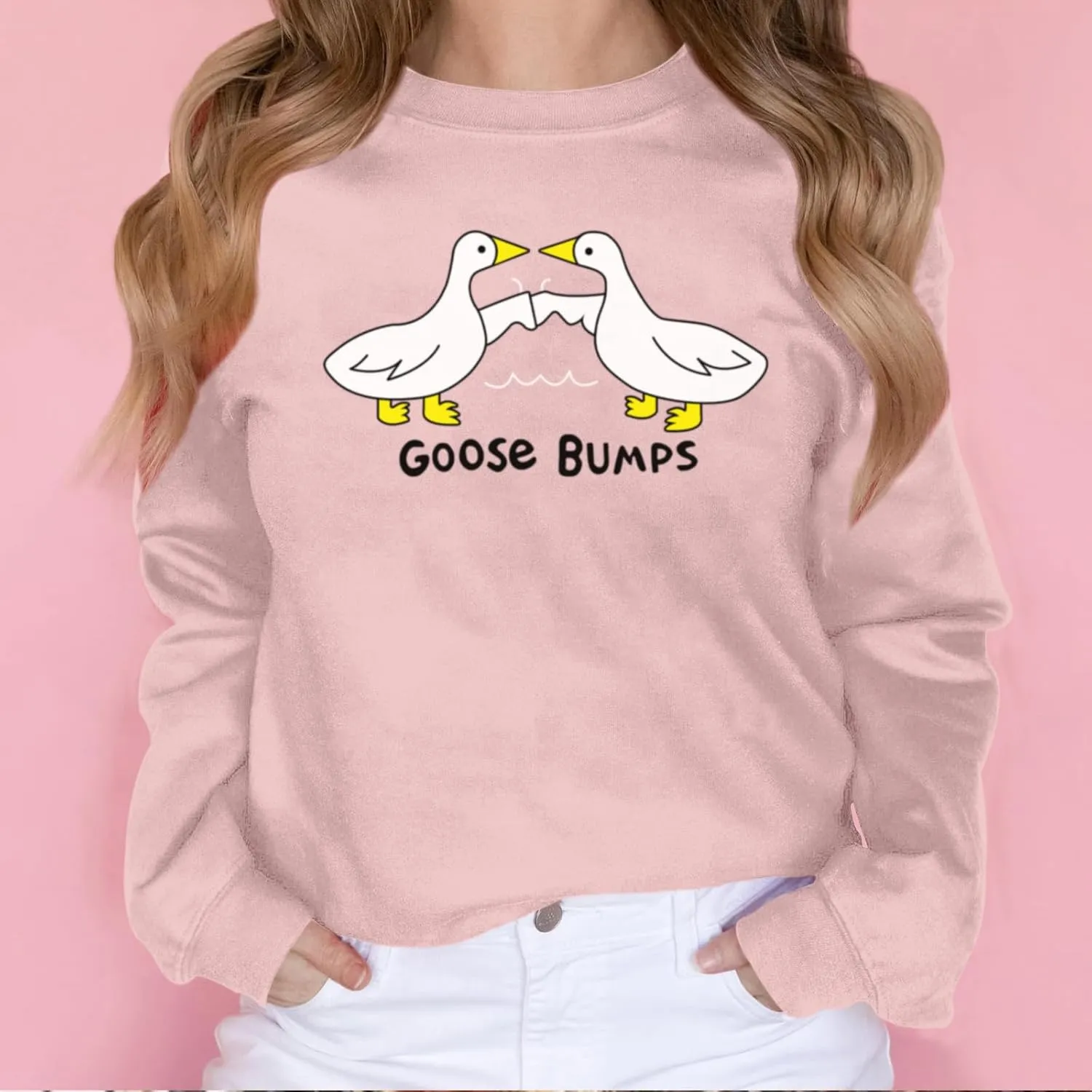 KIEKIECOO Funny Graphic Duck Crewneck Sweatshirts for Women Aesthetic Soft Long Sleeve Pullover Preppy Cute Fall Sweater