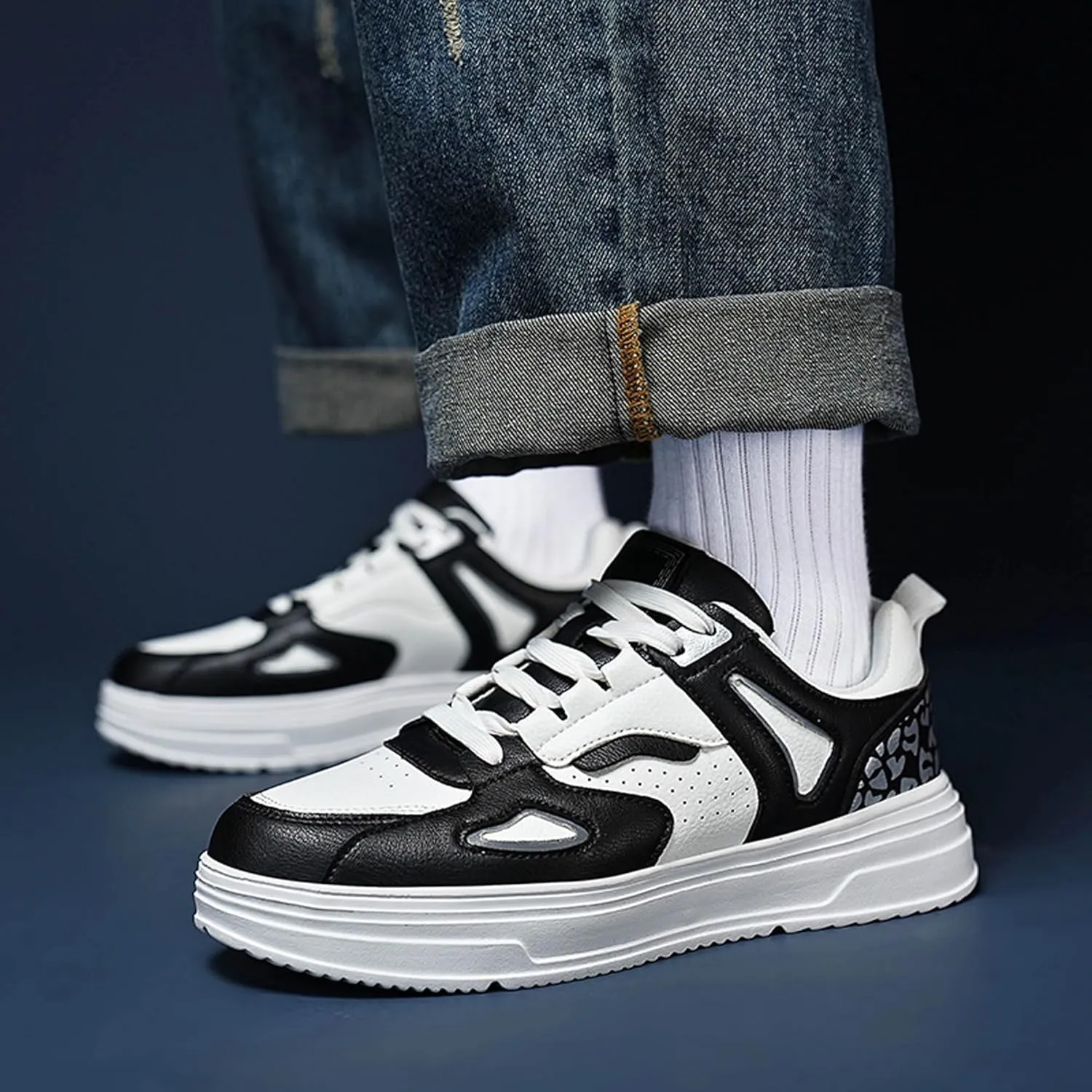 Men Women Lace up Fashion Lightweight Casual Skateboarding Shoes Tennis Shoes Basketball Shoes