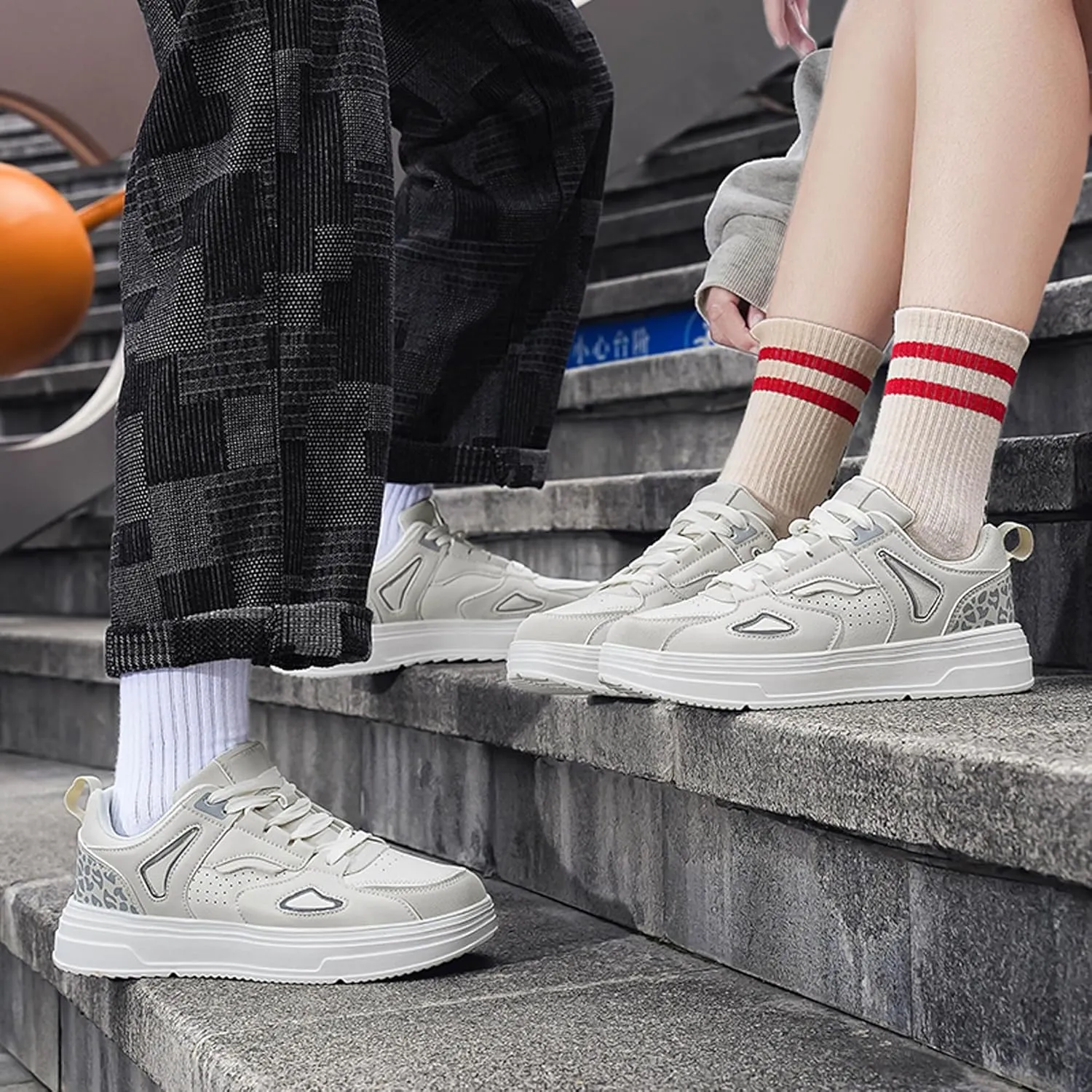 Men Women Lace up Fashion Lightweight Casual Skateboarding Shoes Tennis Shoes Basketball Shoes