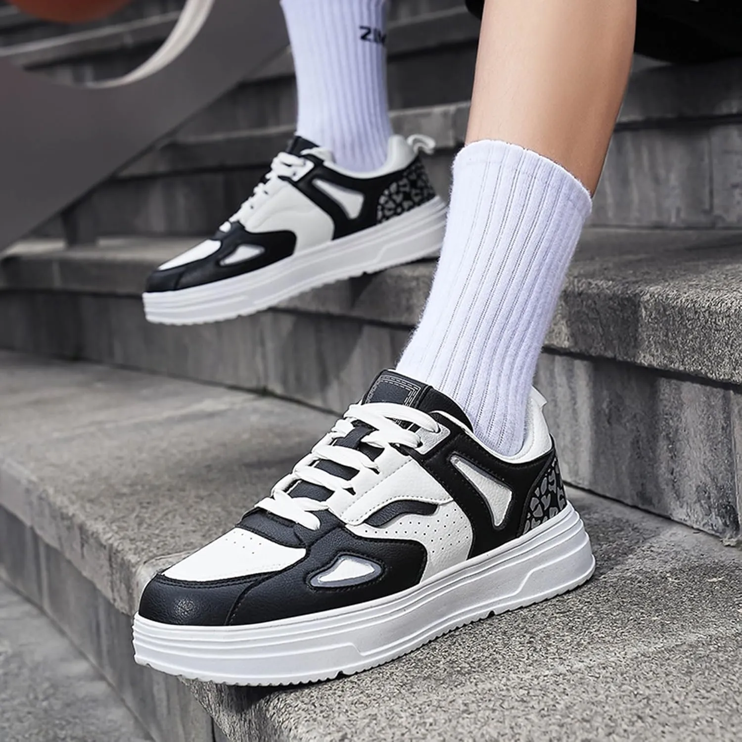 Men Women Lace up Fashion Lightweight Casual Skateboarding Shoes Tennis Shoes Basketball Shoes