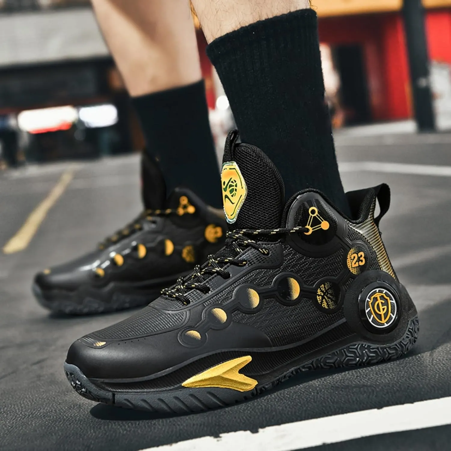Men's Breathable Mesh Lace Up Athletic Shoes Lightweight Non-Slip Running Shoes Gym Sports Tennis Walking Jogging Sneakers