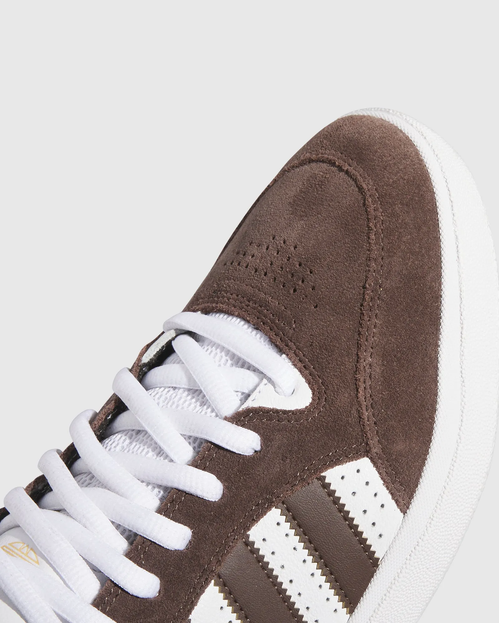 Mens Tyshawn Low Sneakers