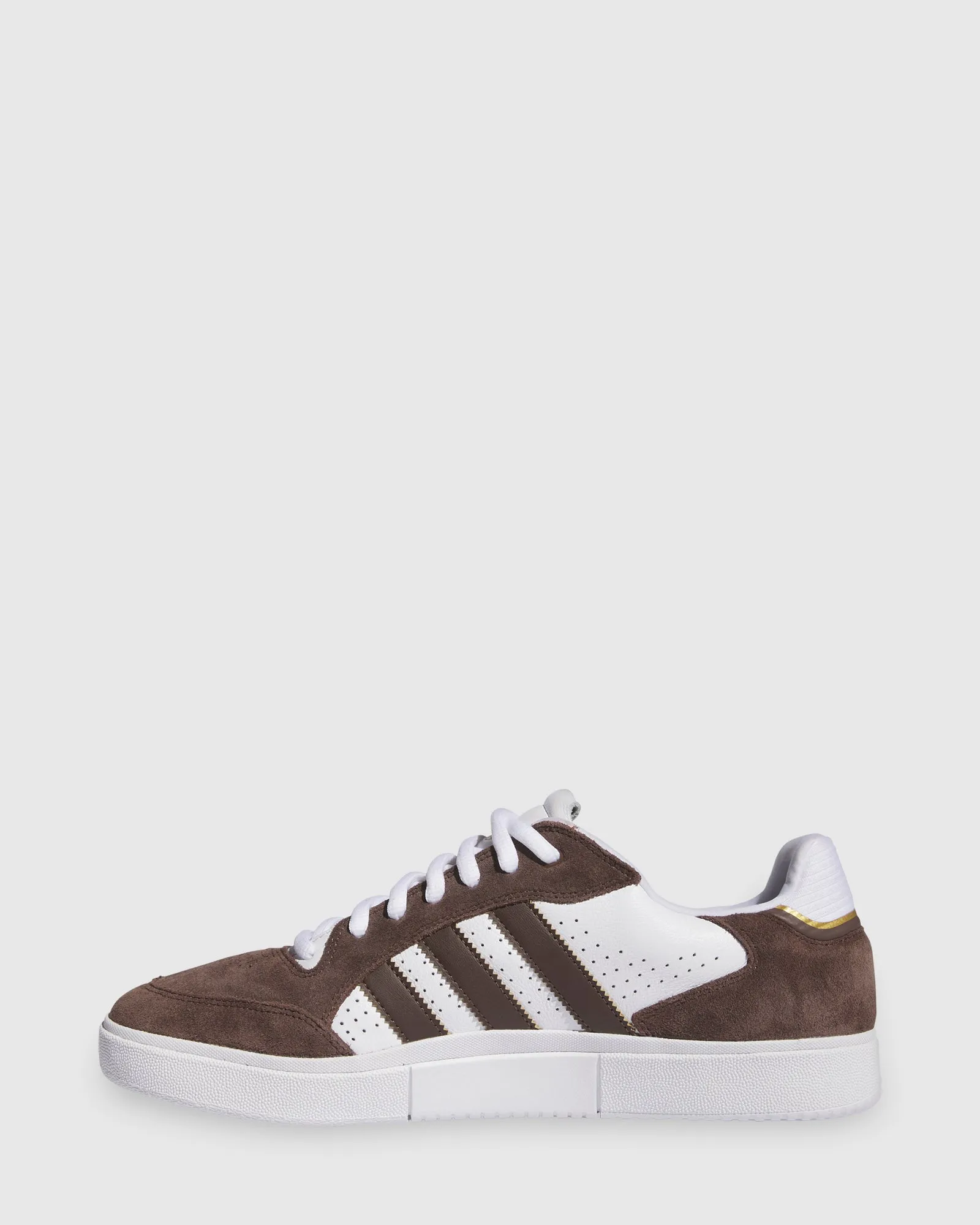 Mens Tyshawn Low Sneakers