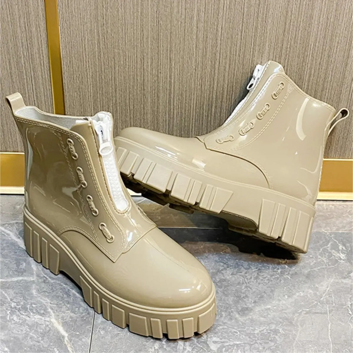 Outdoor Work Booties Women's Thick Soled Rain Boots Waterproof Mid Tube Non Slip Outdoor Water Shoes Outdoor Gardening Work
