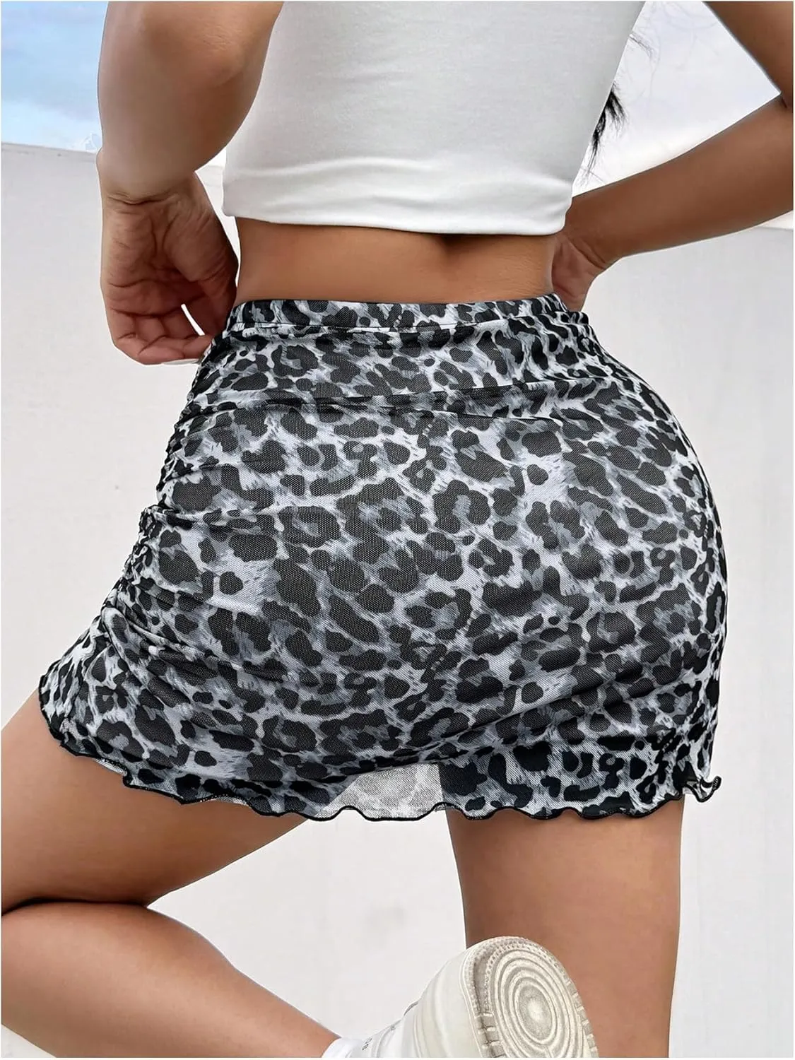 WDIRARA Women's Leopard Print Mesh Ruched A Line Skirts Lettuce Trim Mini Skirts