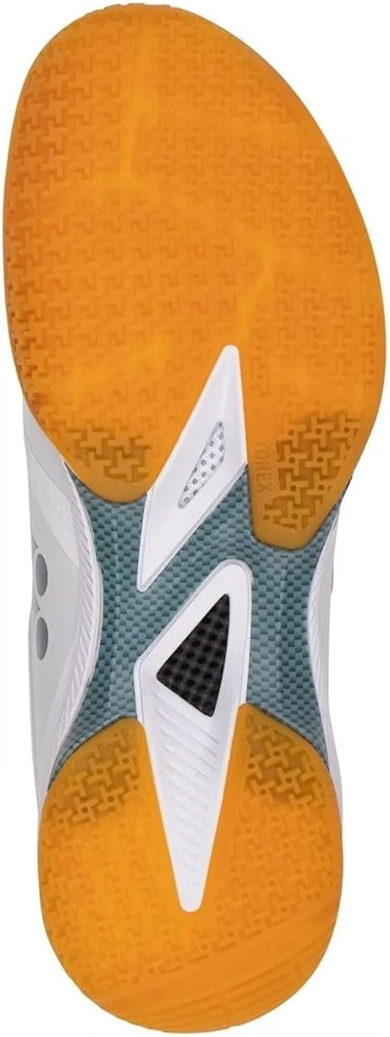 YONEX Women's 65 Z4 Badminton Shoes