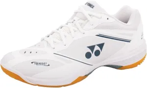 YONEX Women's 65 Z4 Badminton Shoes